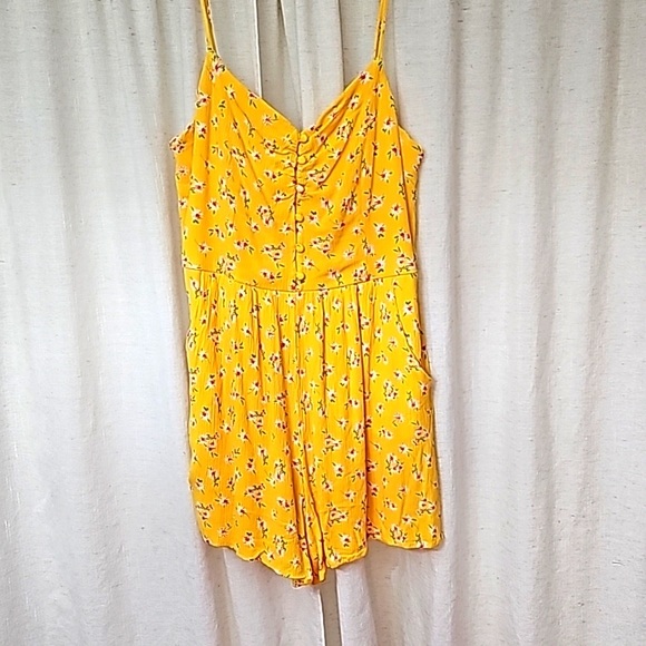 Yellow mini romper, medium or small fit - Picture 1 of 7
